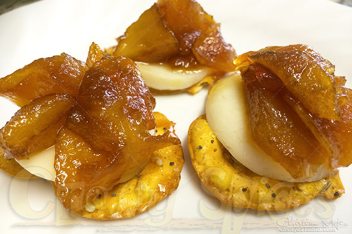 Caramelized Apple Pretzel Crisps - Platter 