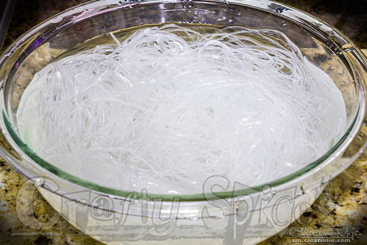Rice Noodles Stir Fry - Rice Noodles in coold water