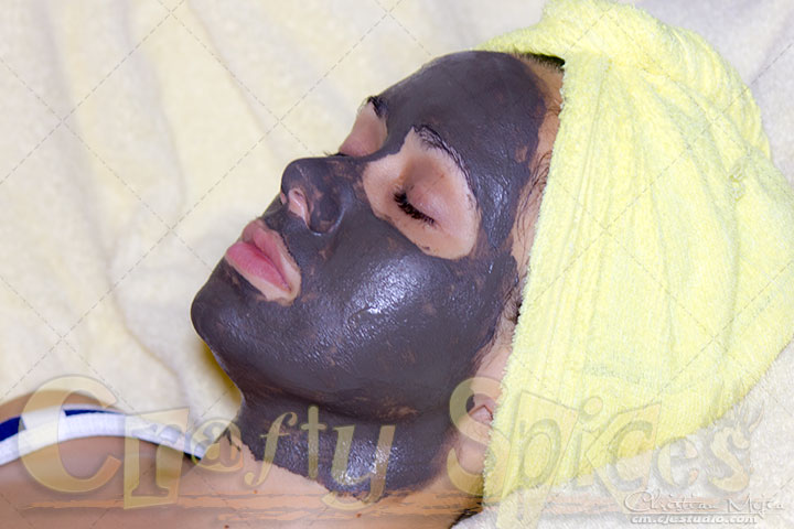 Me with the Pure & Essential Mineral Dead Sea Mud Mask on my Face