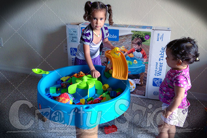 Kira & Kaylee Playing with the Step2 Duck Pond Water Table