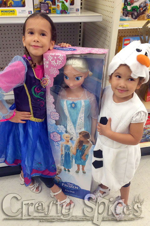 Ana, Elsa and Olaf