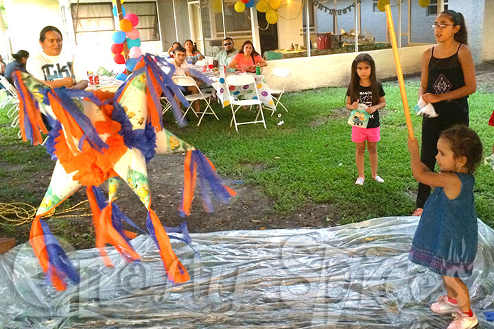 They had fun with the Piñata, look at Kaylele